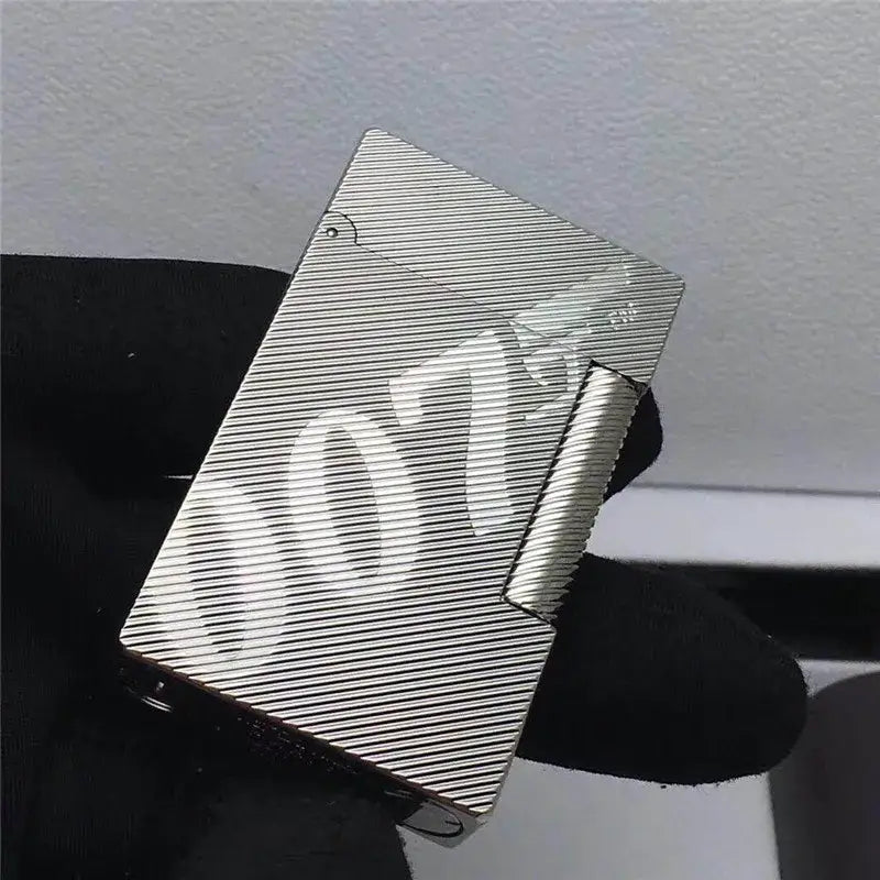 Luxury D Brand Lighters Brass 007 Engraved Gas Lighter Ping Sound Fashion Outdoor Gadgets Birthday’s Gift