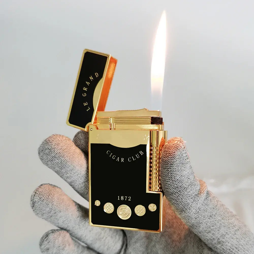 Retro Brass Lighter Lacquer Engraved Refillable Gas Sounds Tobacco Smoking Tools for Man Christmas Gift