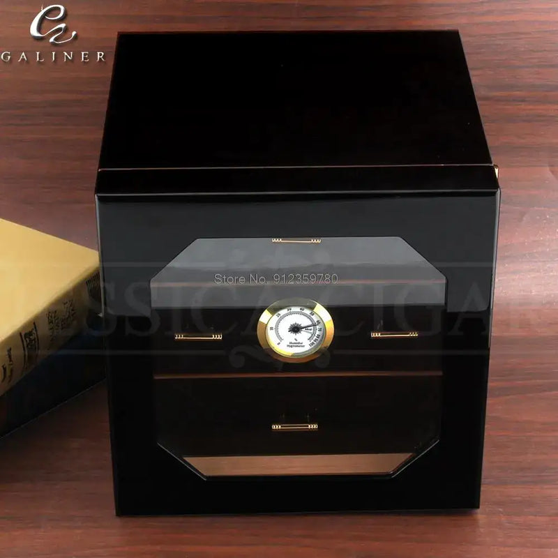 Black Glossy Cigar Humidor Box - black - Cigar humidor