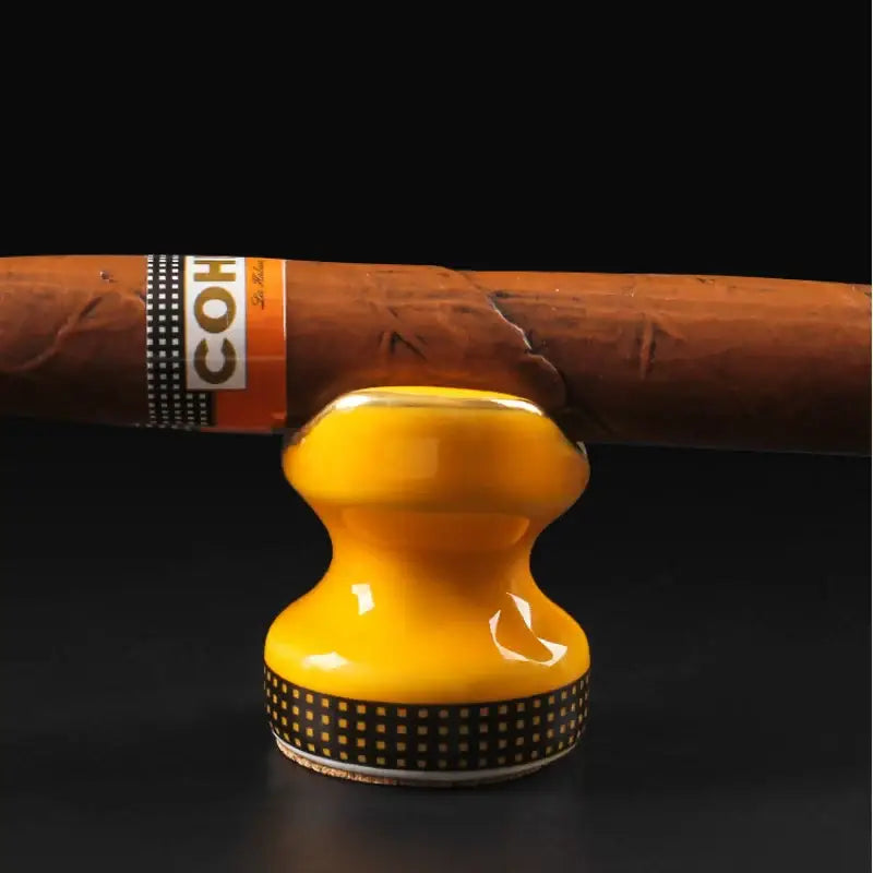 Ceramic Cigar Stand - Cigar accessories